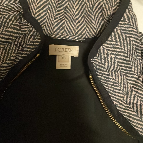 J Crew puffer vest - Picture 2 of 4